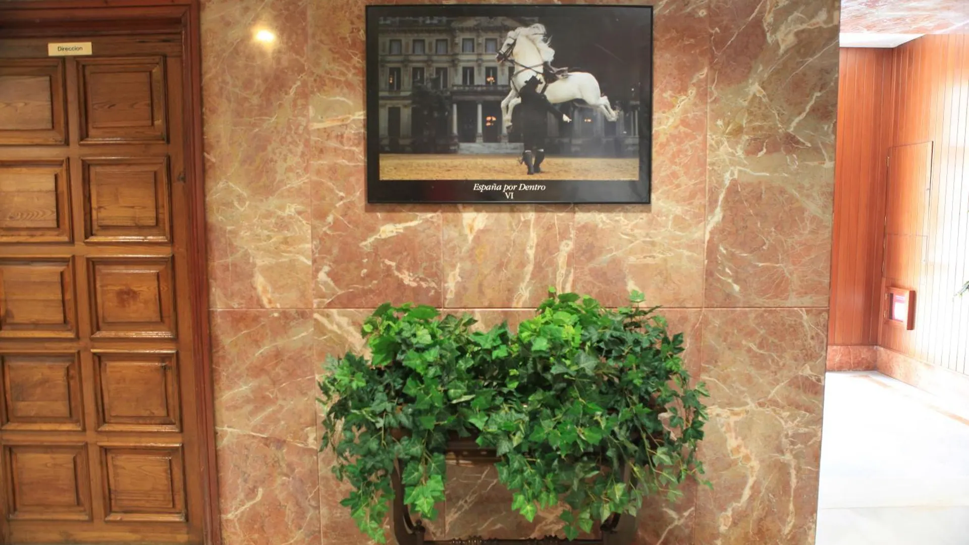 Hotel El Coloso Jerez de la Frontera 2*,