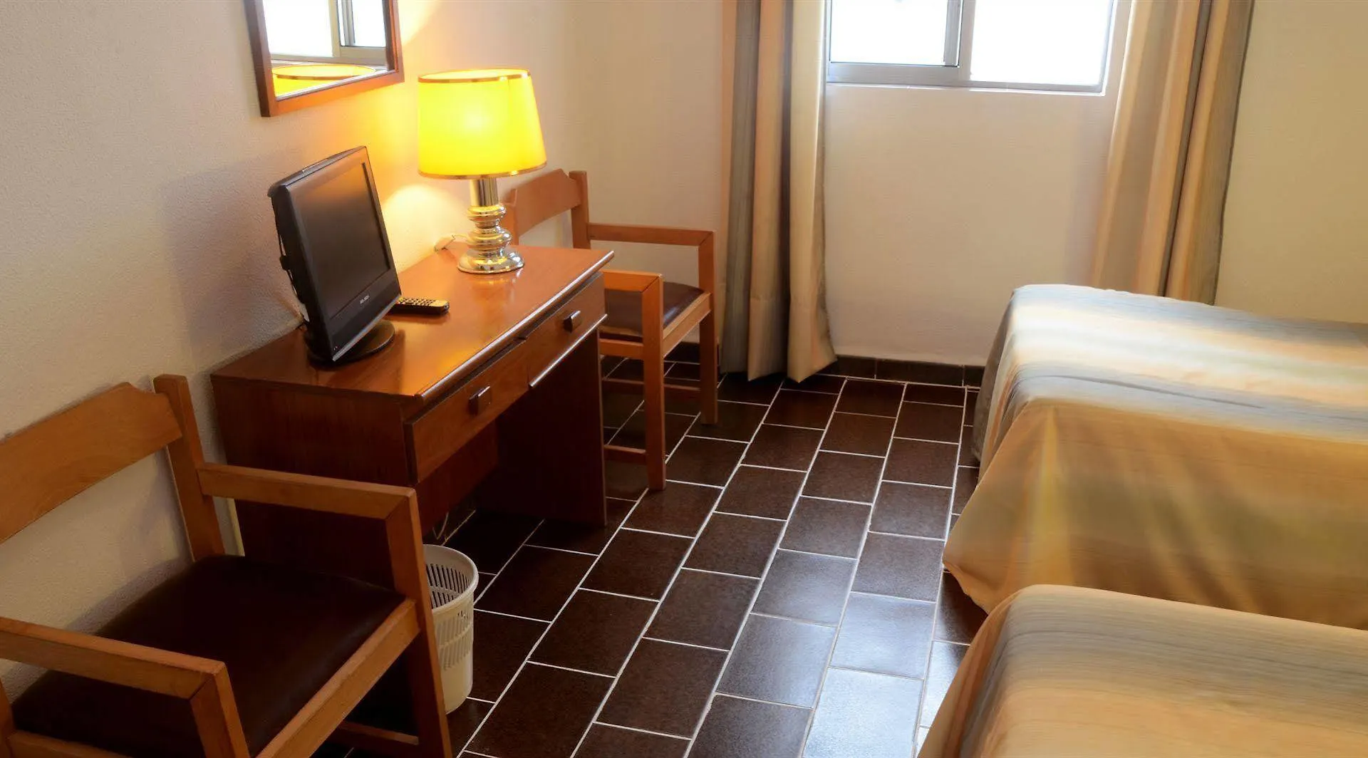 Hotel El Coloso Jerez de la Frontera 2*,